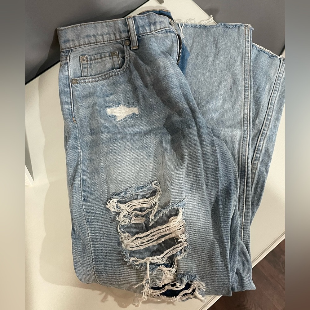Distressed Aeropostale Mom Jeans